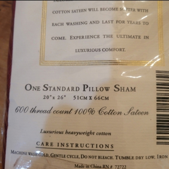New Hotel Fine Linens red pillowcase 600 tc standard - Picture 3 of 5
